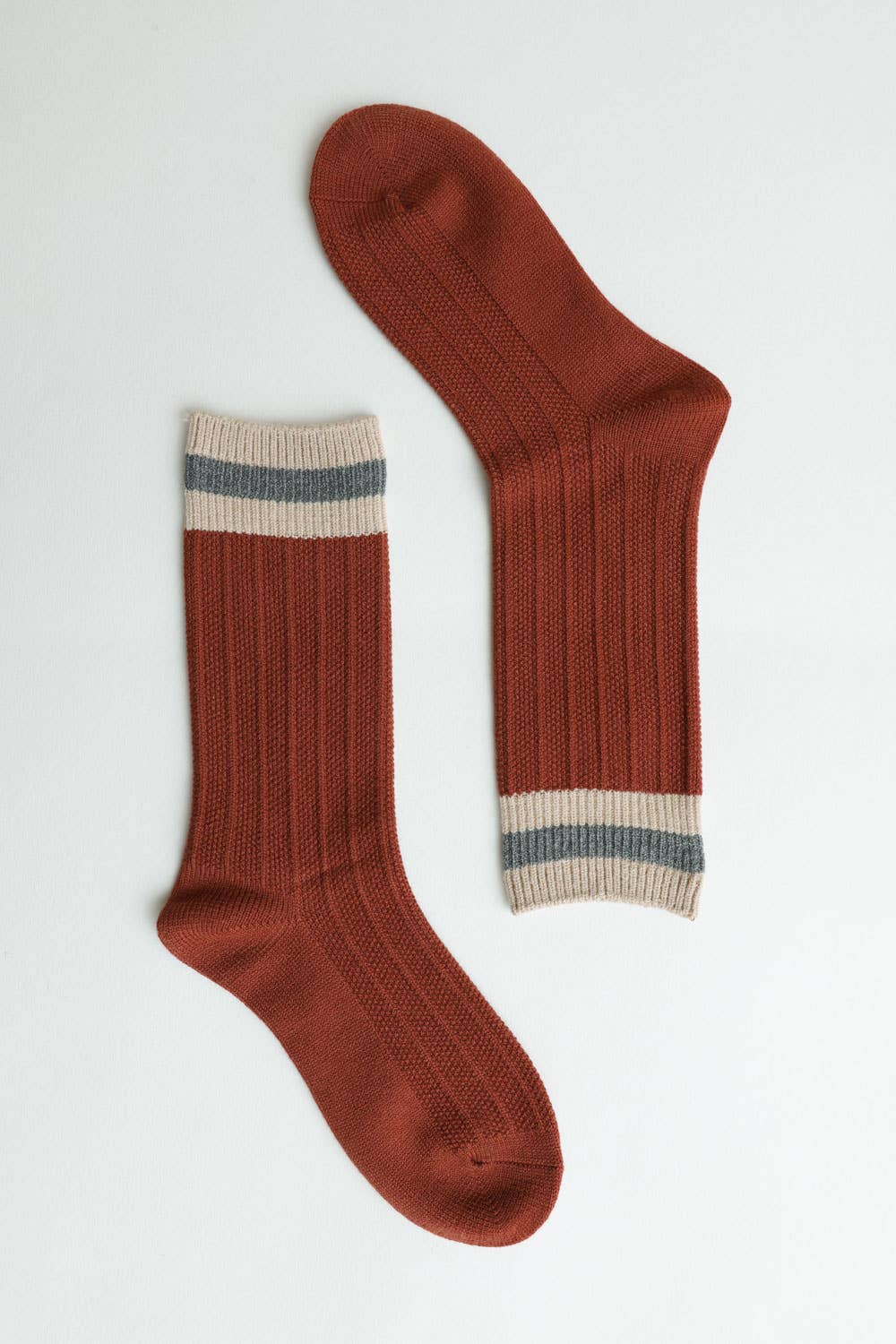 Cozy Retro Color Block Wool Crew Socks - Vintage Style 🧦: Rust