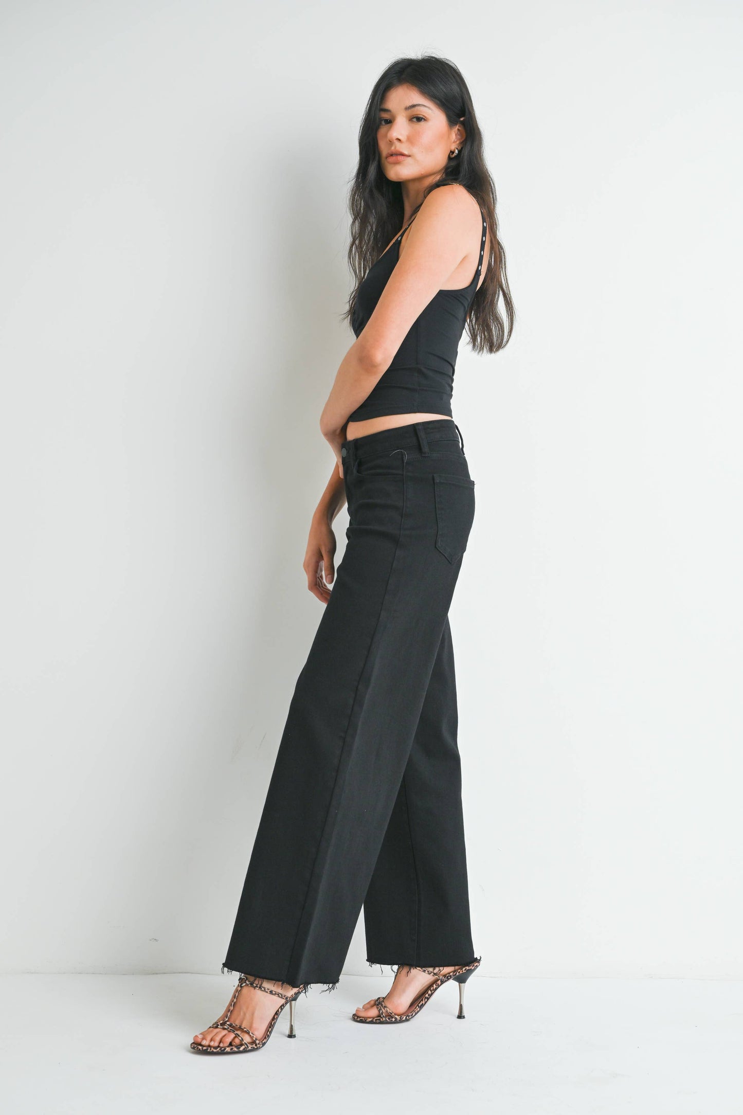 Niko Relaxed Wide Leg