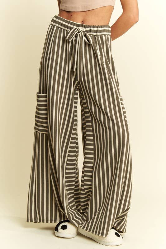 STRIPE WIDE LEG PANTS