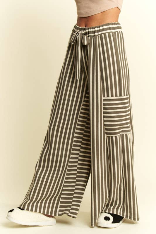 STRIPE WIDE LEG PANTS